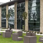 Western 4*