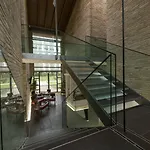 Western 4*