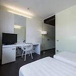 Western 호텔 4*