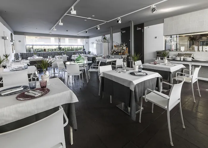 Western Hotell 4*